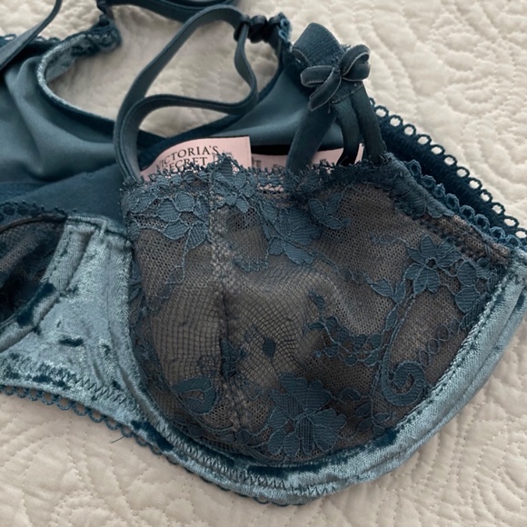 Victoria’s Secret Dream Angels 34B Push-up WO Padding Bra and PINK Cropp… - Picture 4 of 16